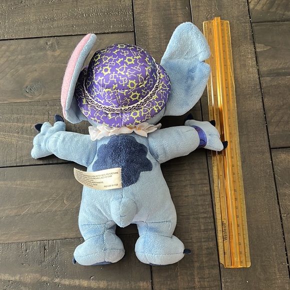 Like new! Stitch stuffed doll from Alulani Disney Resort - Picture 5 of 9